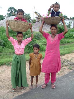 Bambini a Khajuraho